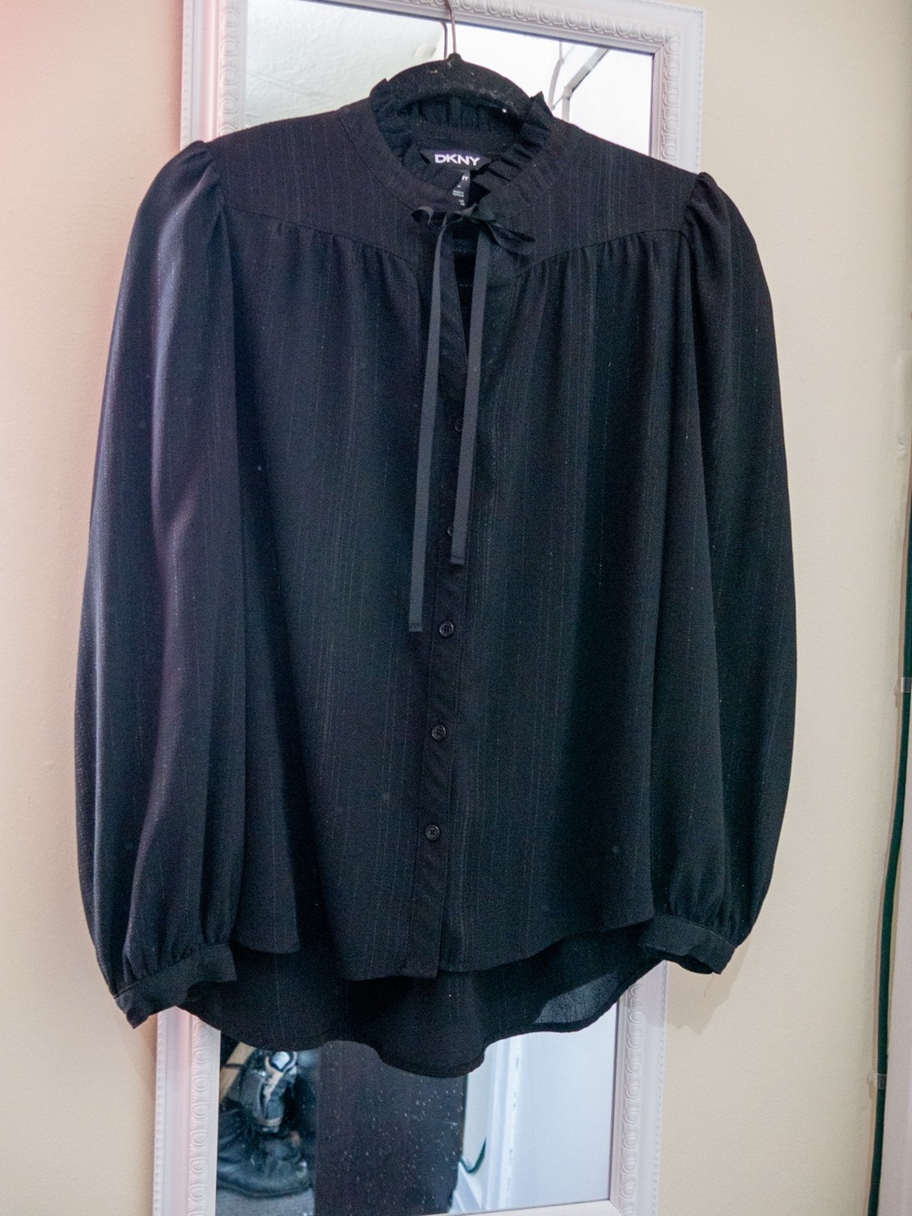 DKNY Black Pintuck Tie-Neck Long Sleeve Blouse